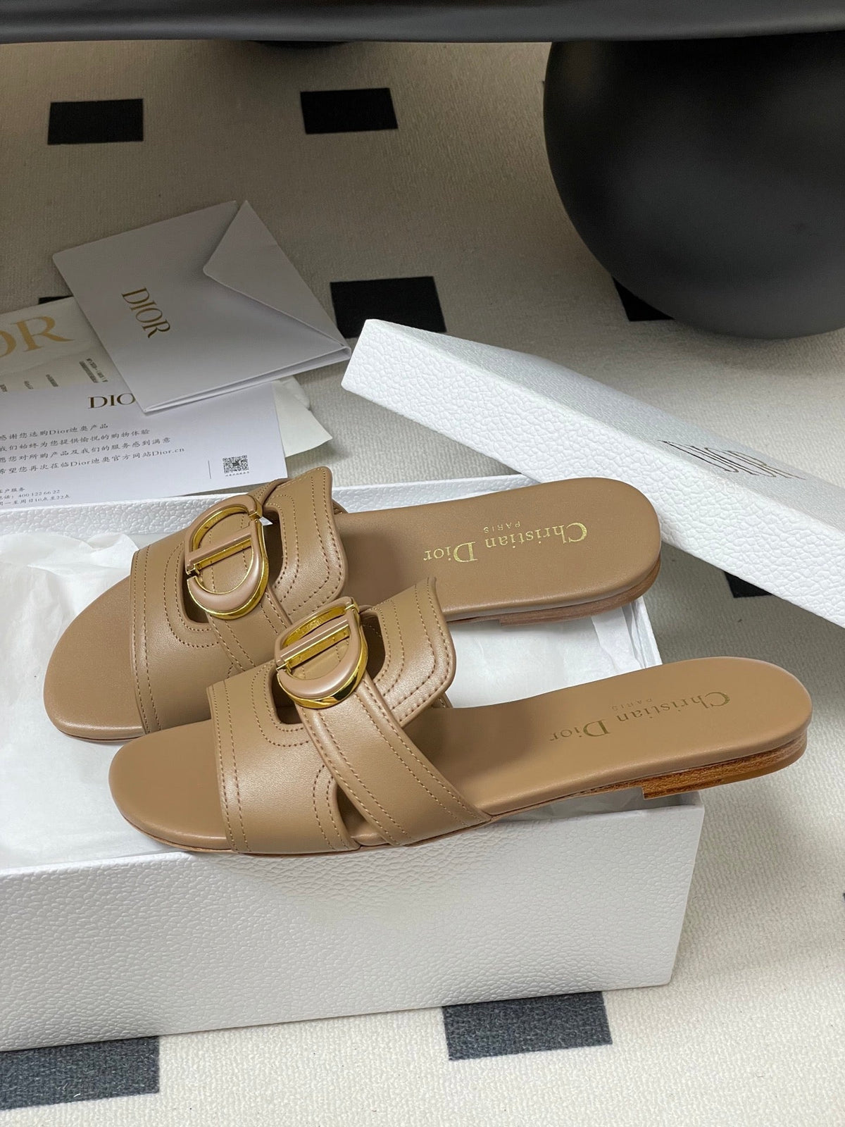 DIOR CLASSIC MONTAIGNE SANDALS 25S IN BROWN LAMBSKIN WITH CD LOGO
