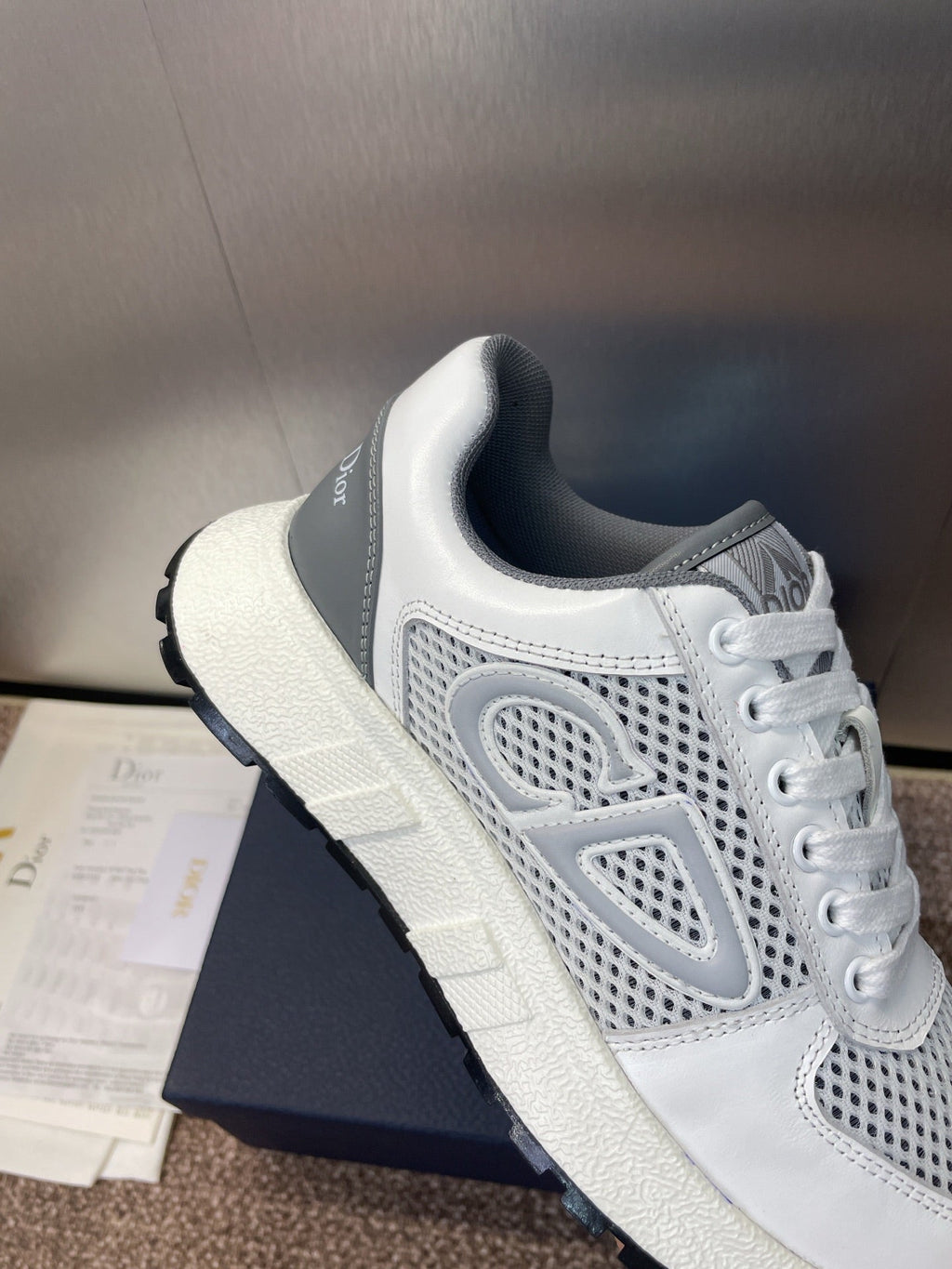 DIOR 25S D-RUN'N COUPLE SNEAKERS IN WHITE GRAY CALFSKIN AND MESH