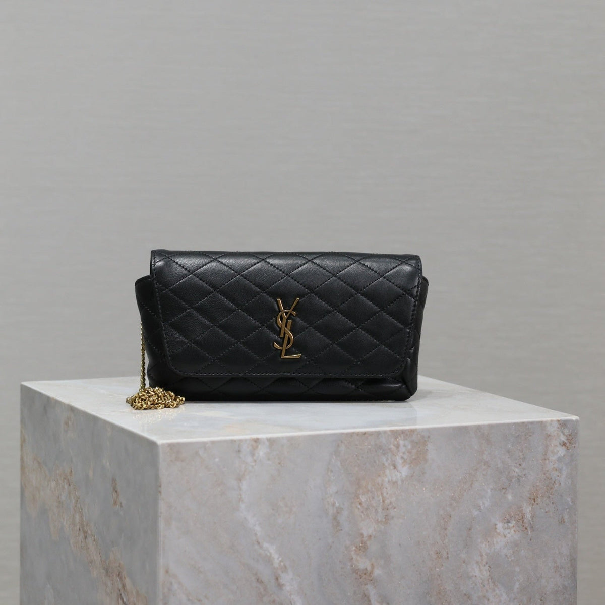 YSL 25S SAINT LAURENT GABY 19 IN BLACK QUILTED CALFSKIN GOLD HARDWARE